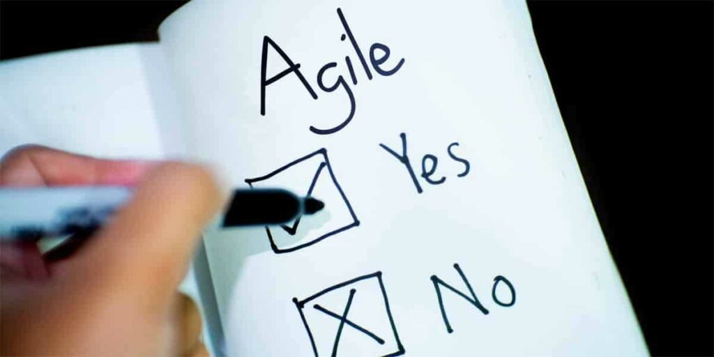 تفاوت اسکرام با Agile و ارتباط آنها با یکدیگر 8 متد Agile چیست؟
