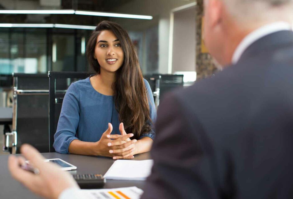 تاثیر سبک رهبری بر عملکرد کارکنان 6 چشم انداز نظری