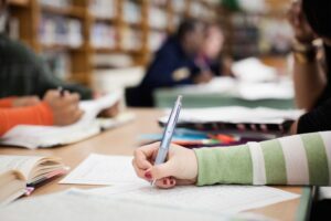 اصول و ساختار نوشتن مقالات پژوهشی در رشته روانشناسی