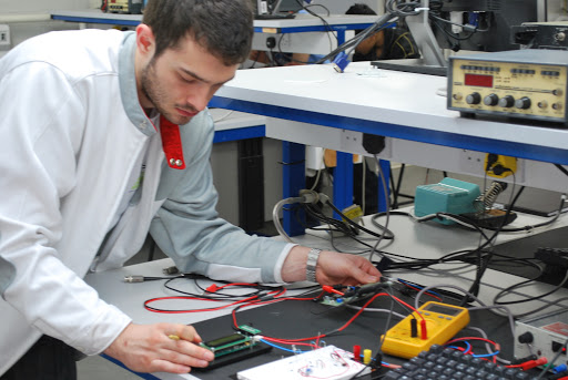 رشته مهندسی برق الکترونیک در ایران
