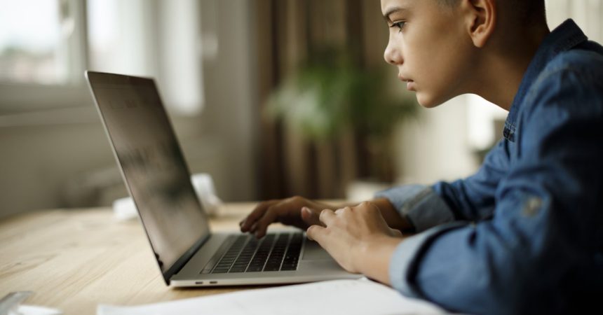 چگونه برنامه نویسی را به کودکان بیاموزیم؟